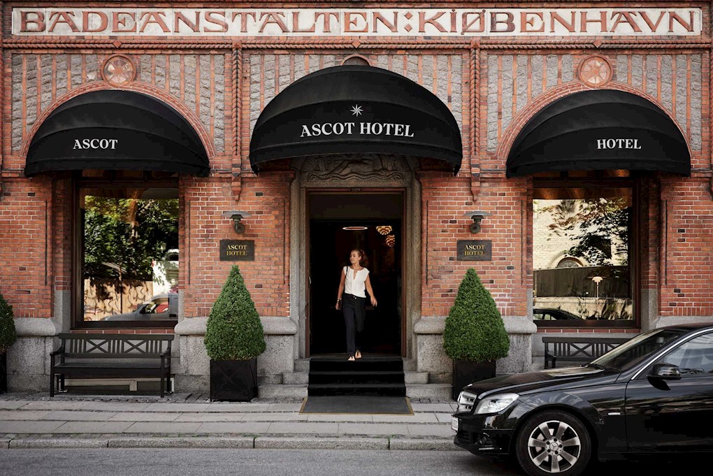 Ascot Hotel er et klassisk 4-stjernet hotel beliggende i hjertet af København tæt på Hovedbanegården og Rådhuspladsen. Hotellet ligger i gåafstand fra Strøget og Tivoli.